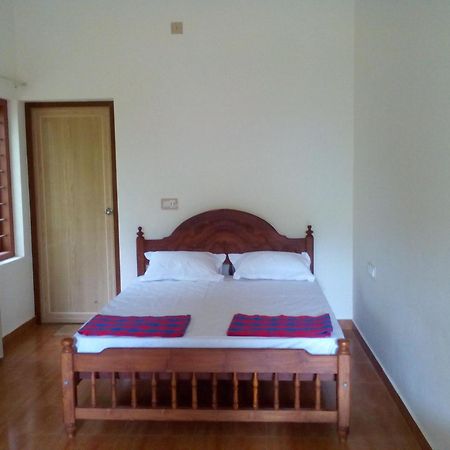 Ivory Coaste Hotel Kannur ภายนอก รูปภาพ
