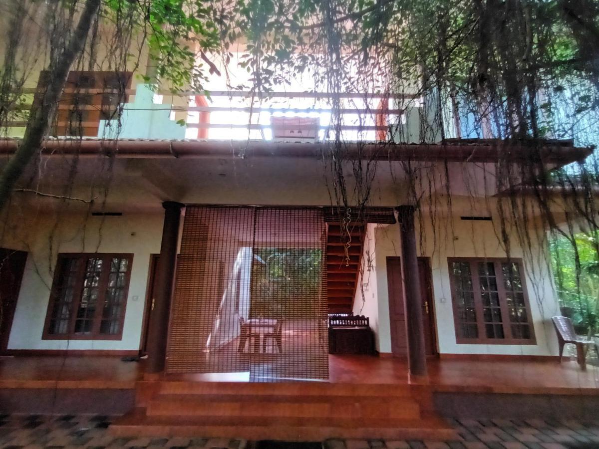 Ivory Coaste Hotel Kannur ภายนอก รูปภาพ
