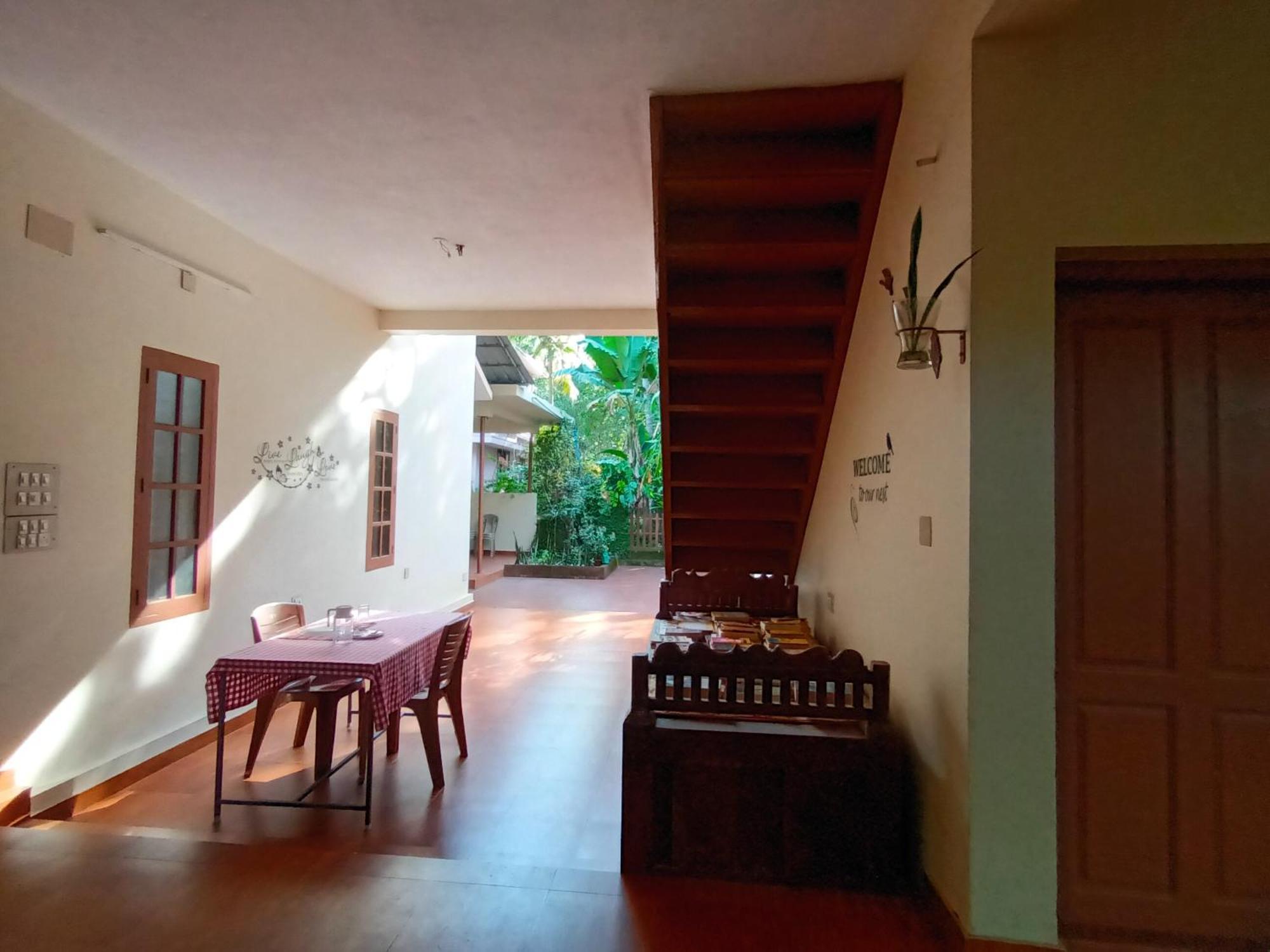Ivory Coaste Hotel Kannur ภายนอก รูปภาพ