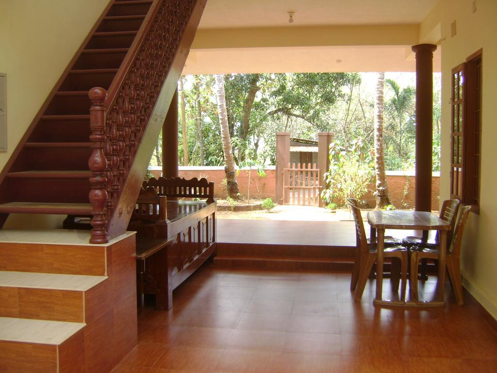Ivory Coaste Hotel Kannur ภายนอก รูปภาพ