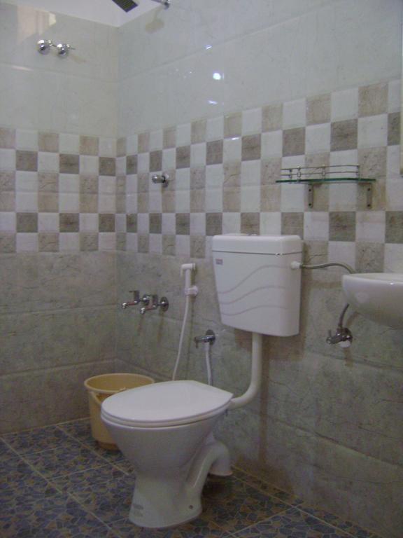 Ivory Coaste Hotel Kannur ภายนอก รูปภาพ