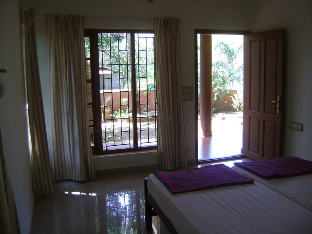 Ivory Coaste Hotel Kannur ภายนอก รูปภาพ