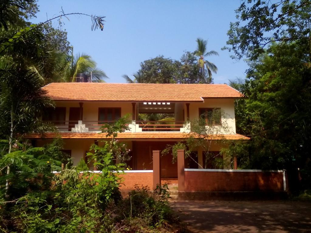 Ivory Coaste Hotel Kannur ภายนอก รูปภาพ